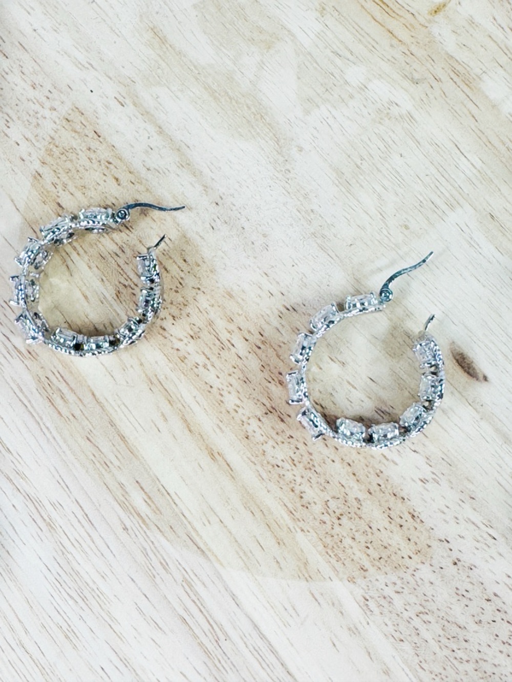 QVC Chunky Rhinestone Silver Tone Hoop Earrings Large Sparkly Classic - Picture 10 of 11